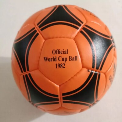 ADIDAS TANGO ESPANA NEON 1982 FIFA WORLD CUP SOCCER MATCH BALL