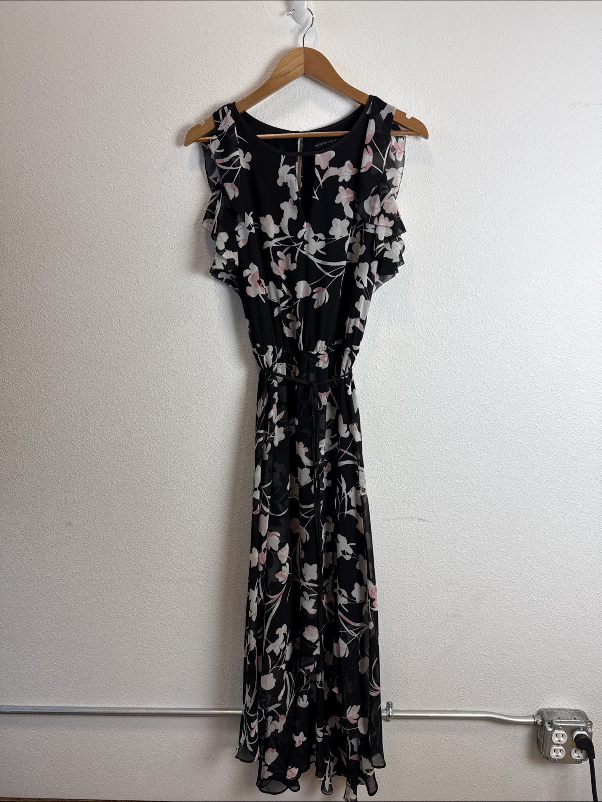 White House Black Market Womens 6 Black Froral Flutter Sleeve Chiffon Maxi Dress