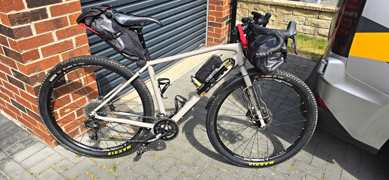 Trek 920 Gravel Bike 29in 56cm Beige Drop Bar Hydraulic Disc Brakes