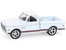 Greenlight 1:64 1972 Chevrolet Cheyenne C10 Short Bed White Pick Up 30566-5C1