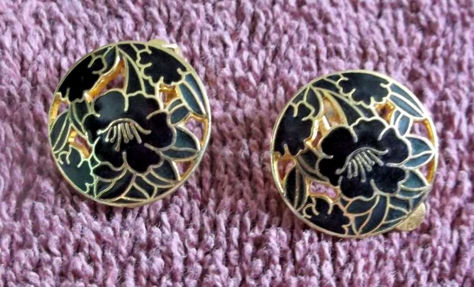 Picture 1 of 2
