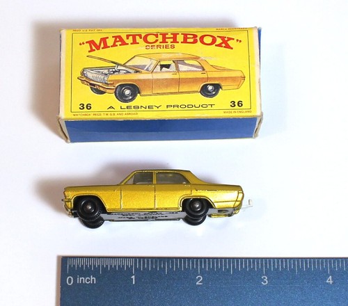 Lesney MATCHBOX Serie #36 - Opel Diplomat (Dorado, Capucha de Apertura) + Caja Original - Imagen 7 de 8