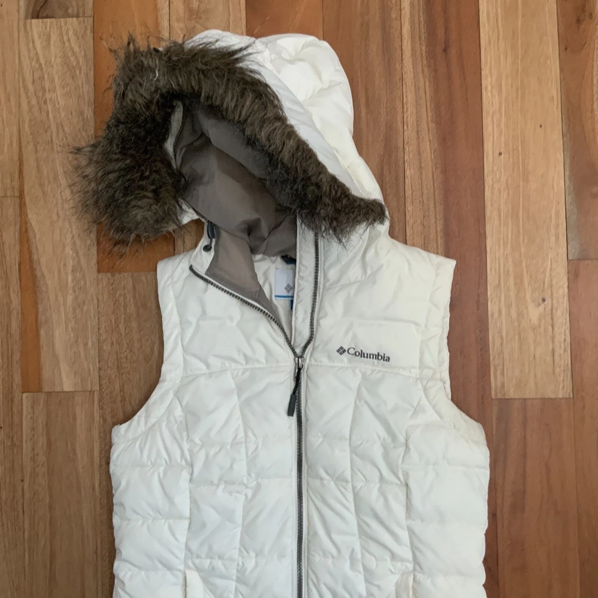 Columbia Women's Off White Faux Fur Hood Premium Puffer Vest