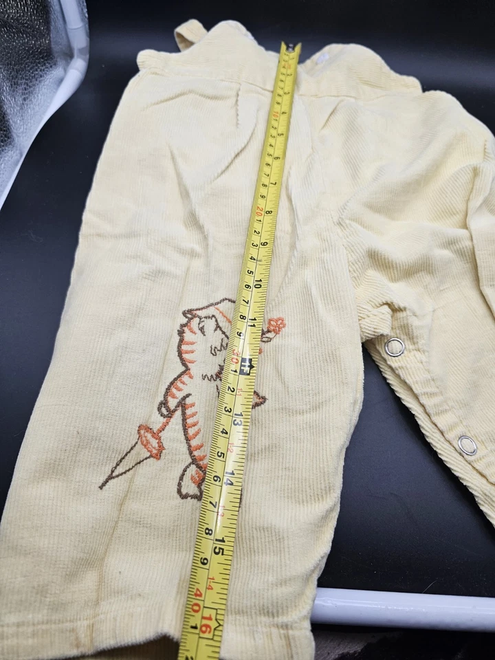 Винтажный детский вельветовый комбинезон желтый с вышитой танцующей кошкой размер 18-24 месяцев - Изображение 2 из 4