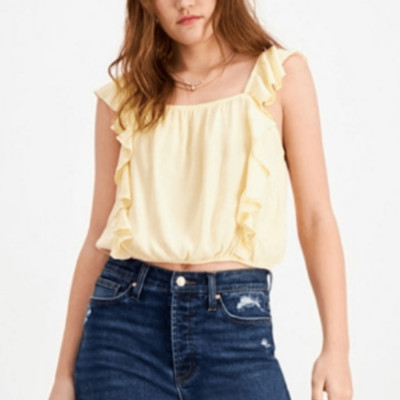 Hippie Rose NWT junior top ruffled trim