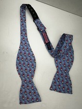 Vineyard Vines Iconic  Whale   Bow Tie, - Blue