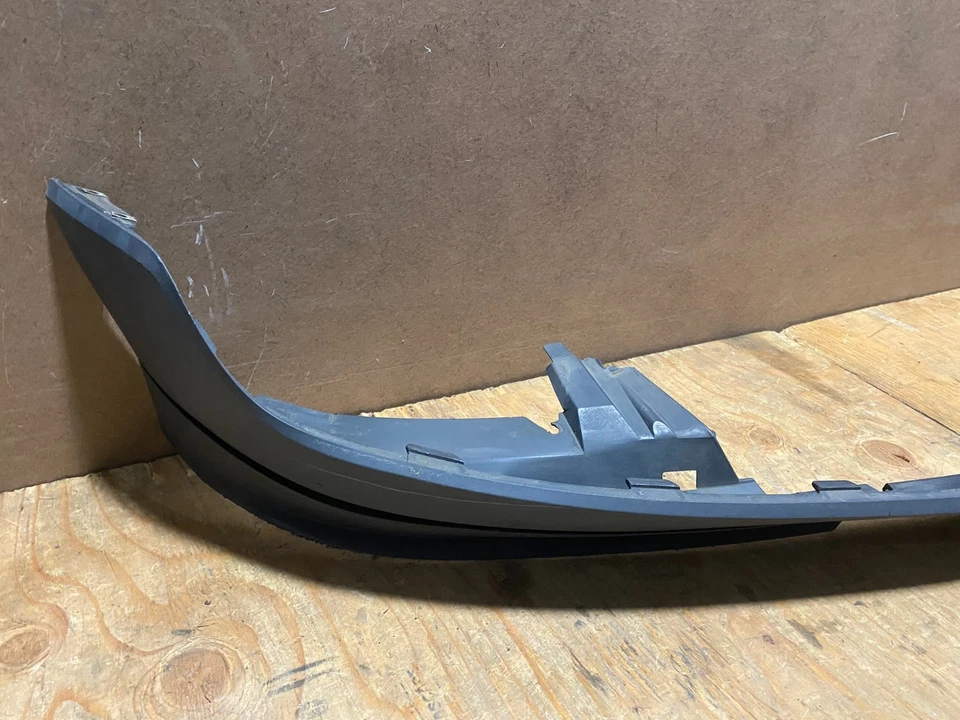 Chevrolet Traverse 2013 a 2017 OEM parachoques delantero cenefa inferior 20983796 T9986 PS Foto 2 de 4