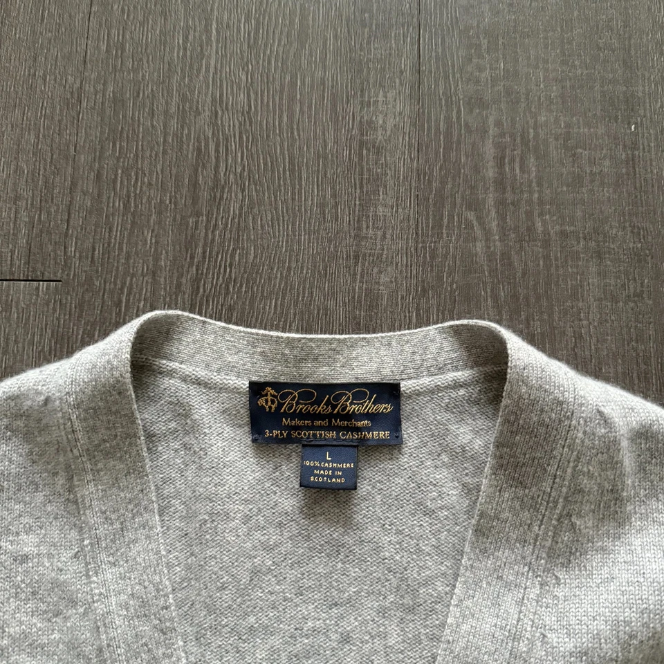 Brooks Brothers Gray 3-Ply Scottish Cashmere Cardigan Size L Preppy Old Money - Image 4 of 4
