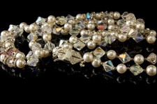VINTAGE 50's AURORA BEREALIS CRYSTAL RHINESTONE FAUX PEARL SILVER TONE NECKLACE
