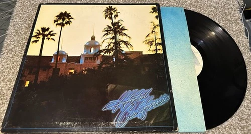 Eagles Hotel California 1976 Vinyl LP 1st US Pressing + Poster!
