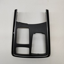 MERCEDES-BENZ GLE W166 Mittelkonsolenverkleidung A1666802517 2017 21741842 MERCEDES-BENZ GLE W166 Mittelkonsolenverkleidung A1666802517 2017 21741842
