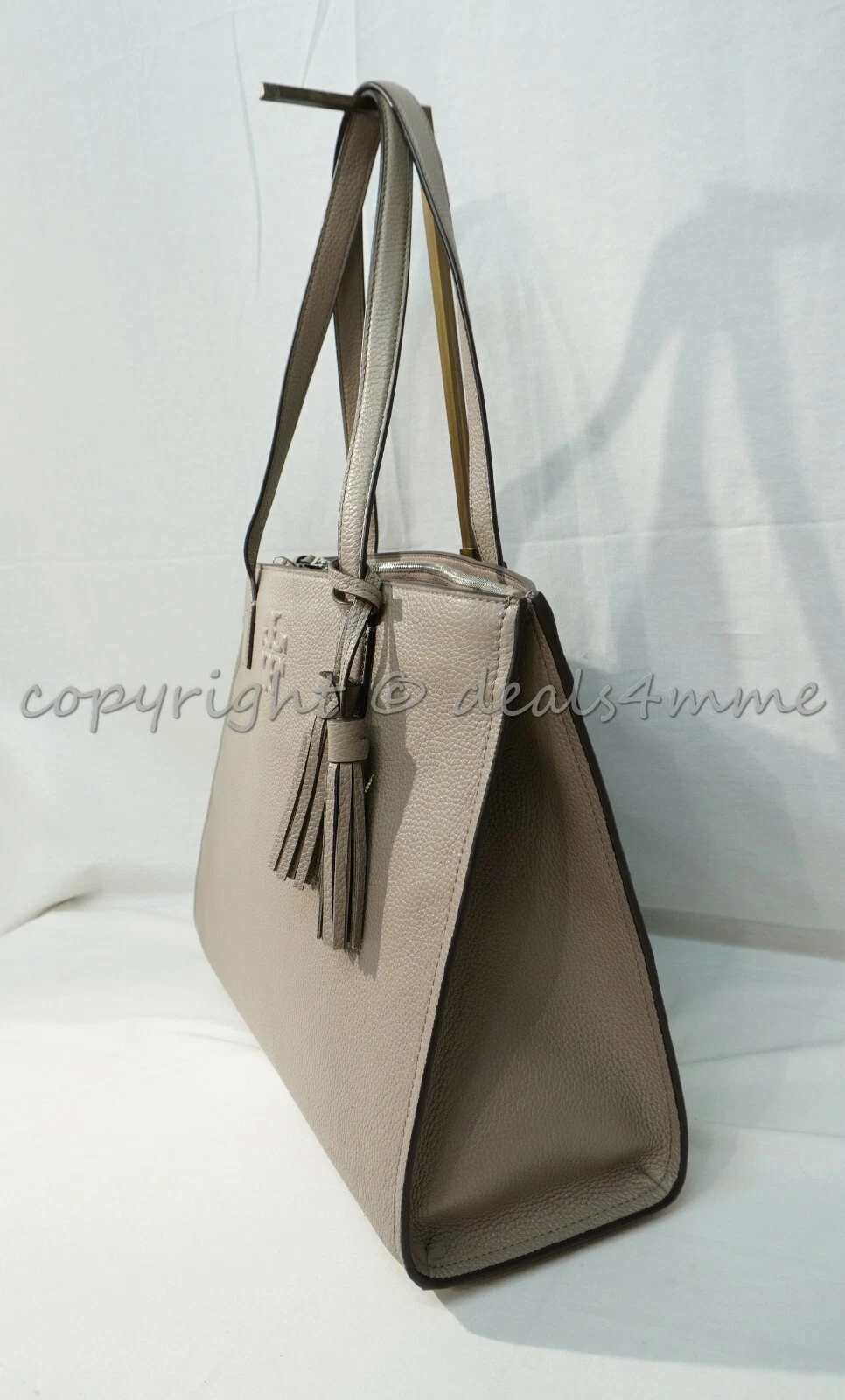 SET Tory Burch Thea Tote + portafoglio continentale Tory Burch Thea Zip in grigio francese