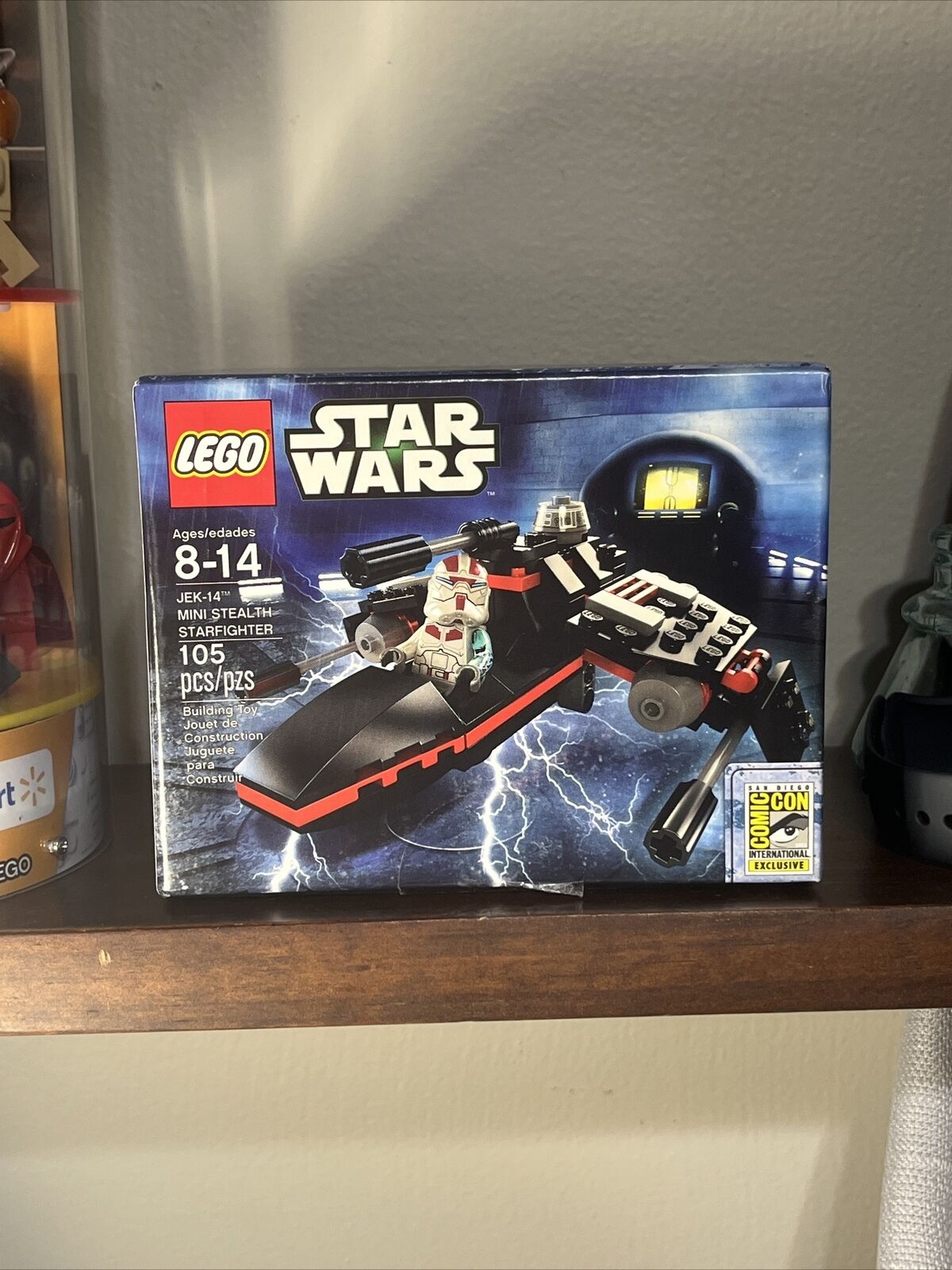 LEGO Star Wars Jek-14 Mini Stealth Starfighter - New with Damaged Seal