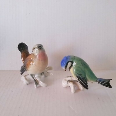 2 VTG Karl Ens BIRDS CHIKADEE- And WREN ON BRANCH Porcelain  Figurines Germany