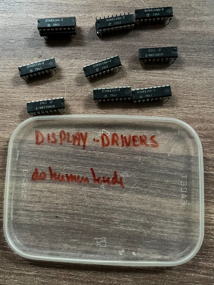 Lote de circuitos integrados de controlador de pantalla vintage - UDN6118A-2 - sin probar - para proyectos hágalo usted mismo, etc. Foto 2 de 4