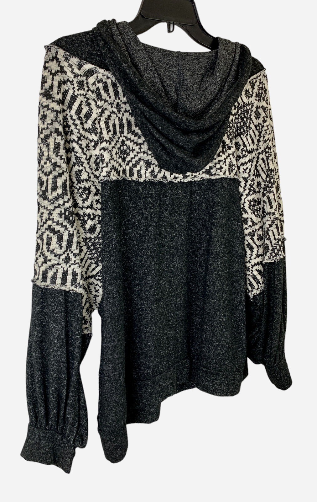 Sugarfox Knit Hoodie Woman’s Sz-M Long  Sleeve Black/Off White Aztec Hacci