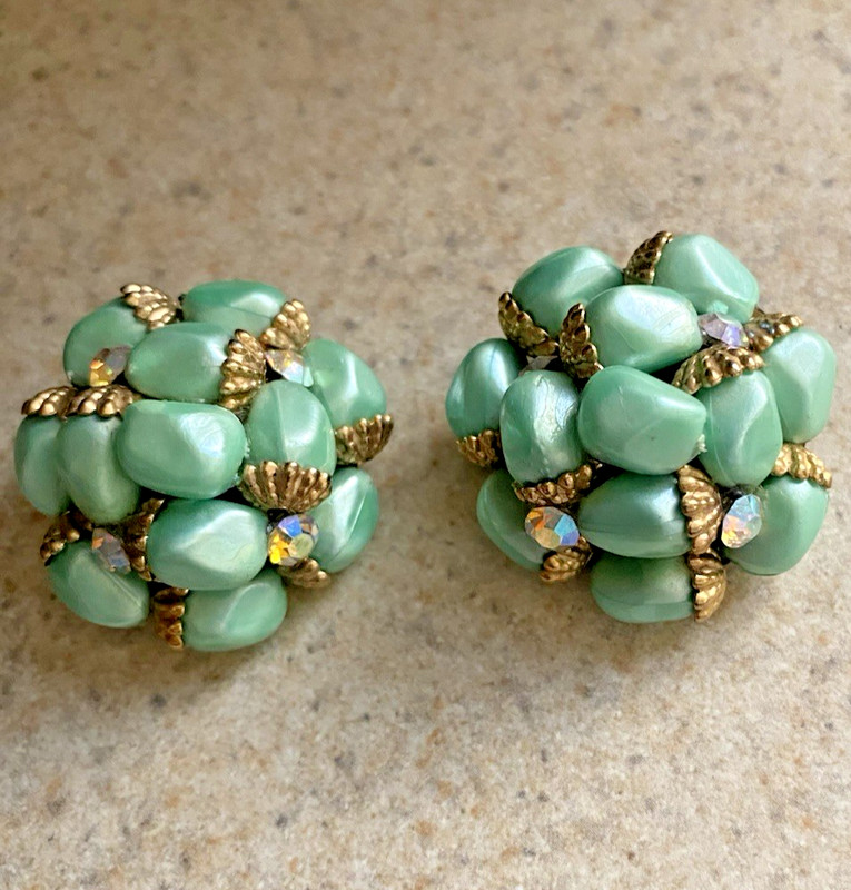 VINTAGE MINT GREEN WITH GOLD CAPS & CLEAR RHINESTONE CLIP ON EARRINGS