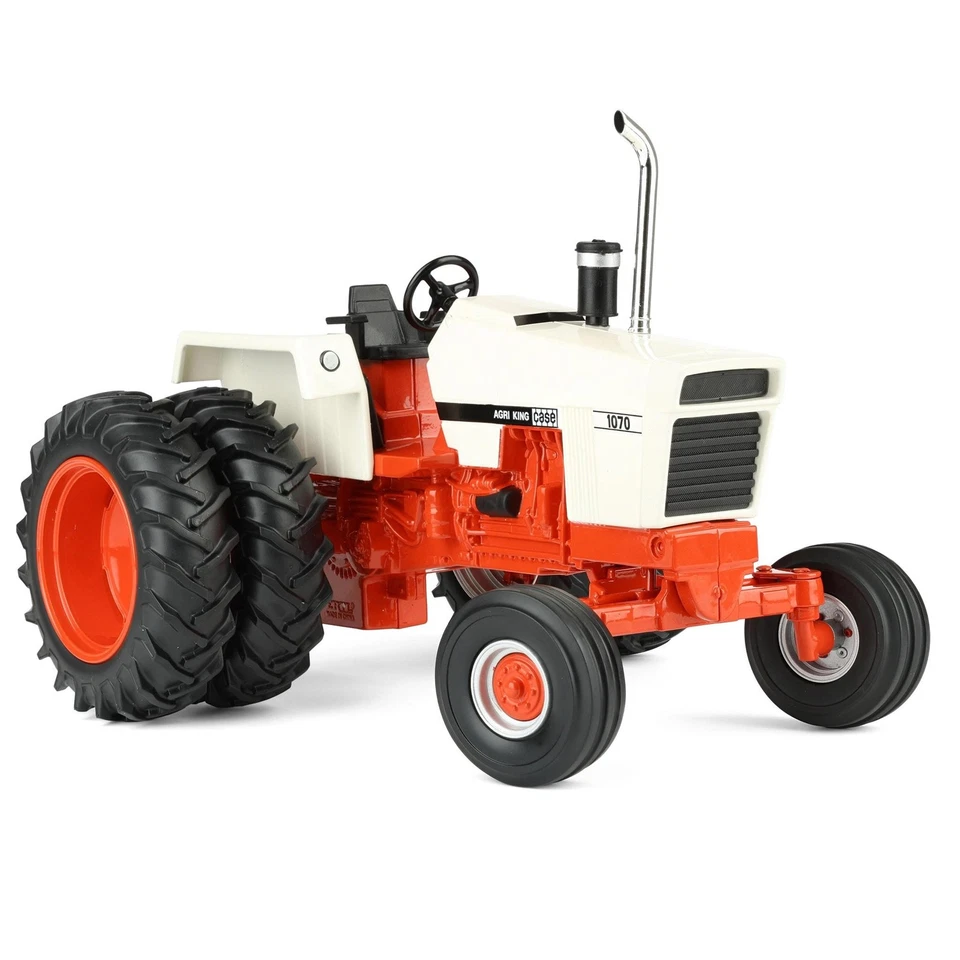 ERTL 1/16 Case 1070 Agri King Tractor, 5th in OBT Excl Power Series 44461-Reg - Image 2 of 4