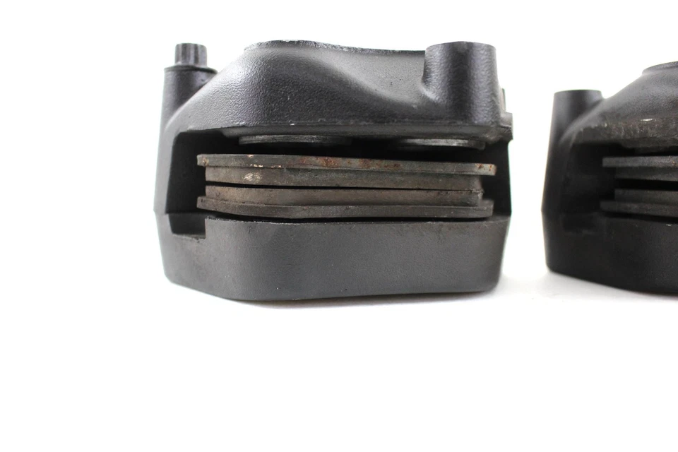 Juego de pinzas de freno delanteras Harley Road King FLHR 2004 04 Foto 4 de 4