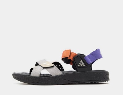 Nike ACG Air Deschutz+ Herren in Schwarz