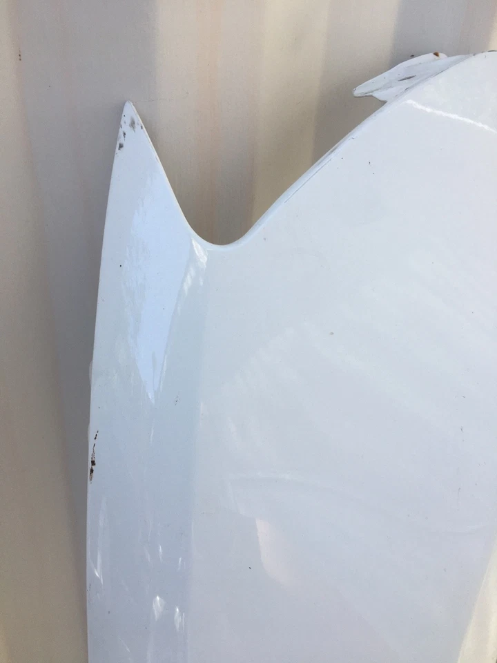 Guardabarros derecho Audi A5 2009-2012 blanco OEM Foto 2 de 4