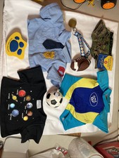 LOT OF 8 PCS. OF BUILD A BEAR , CLOTHING, AND ACCESSORIES v033