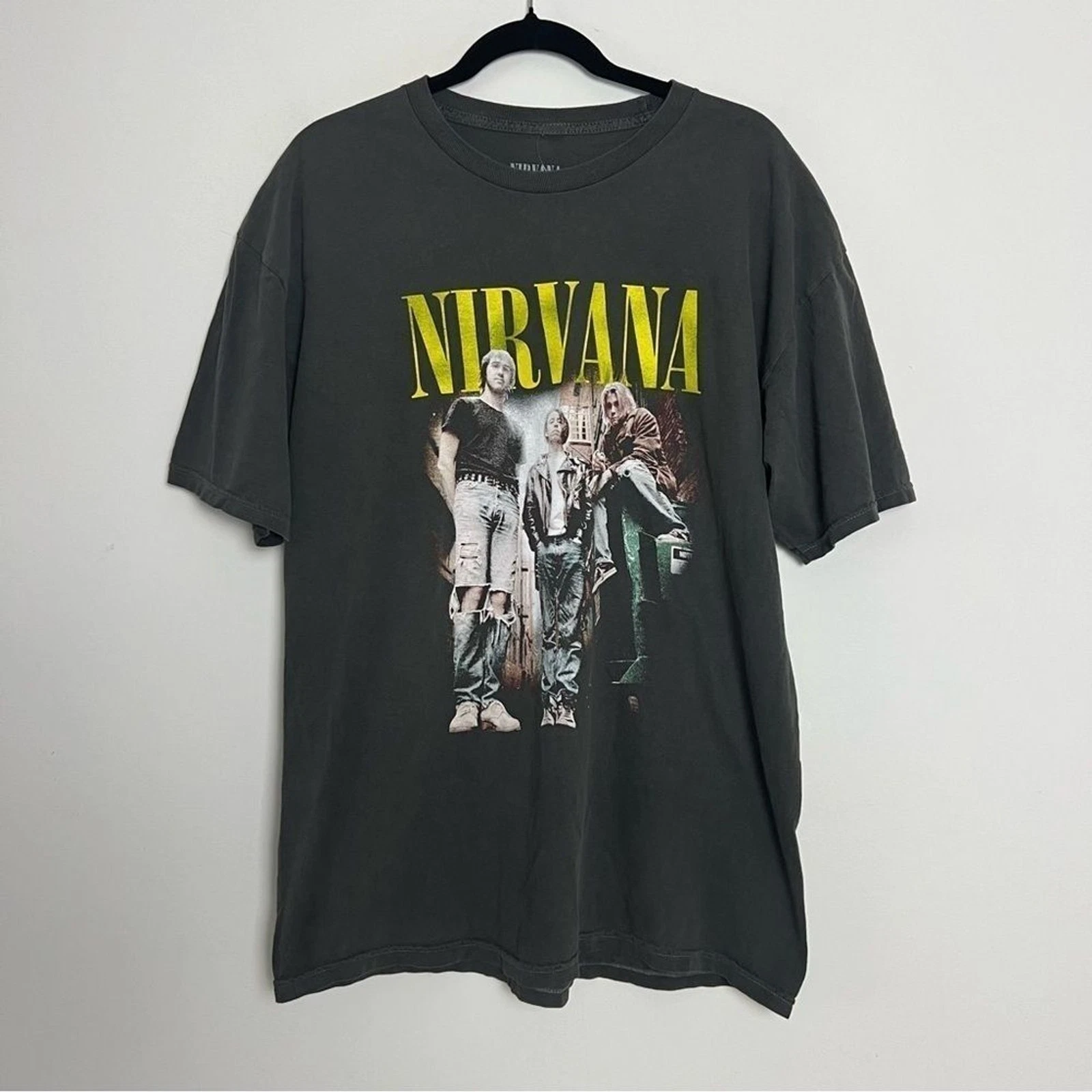 NEW Nirvana Unisex Large Washed Gray Graphic Short Sleeve T-Shirt