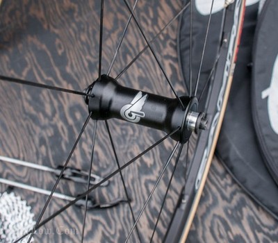 Campagnolo Zonda 700c Roadbike WHEELS Clincher Rims Cassette Tires