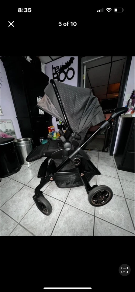 Used in great shape Silver Cross Jet 4 Super Compact Stroller - Black - Image 3 of 4
