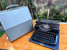 1957 Mercedes K45 German-made Typewriter, Hi-Gloss Tuxedo Black w/ Case. WOW! 