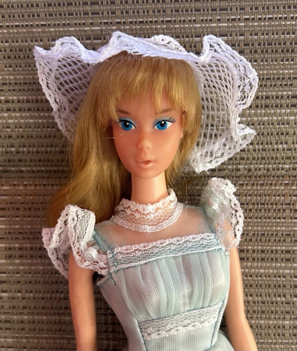 Vintage SWEET 16 Barbie Wearing GUAG 7151 Blue Dress