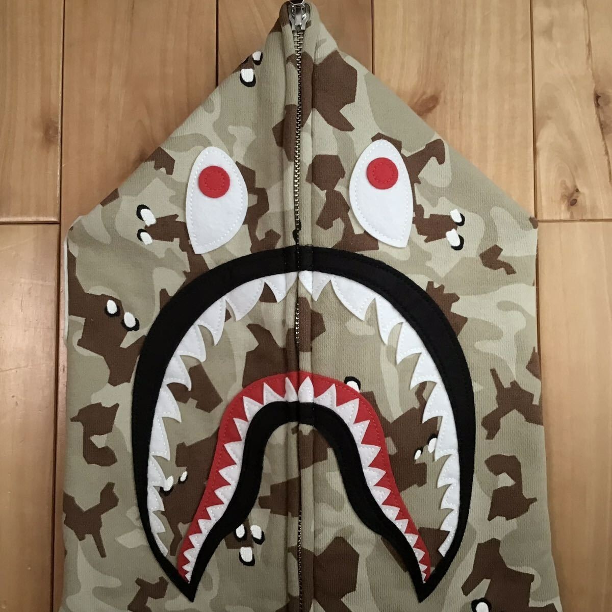 BAPE 2017 EXCLUSIVE limited Desert camo shark full zip hoodie APE