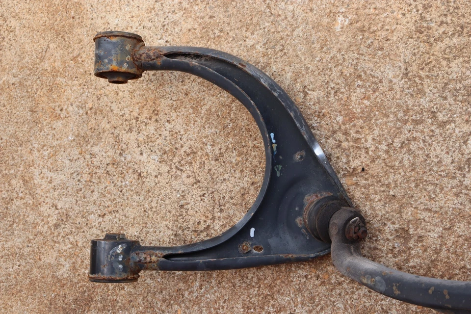 Toyota Tundra 2016-2018 delantero izquierdo conductor eje nudillo rueda buje OEM Foto 2 de 4