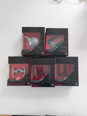 Disney Star Wars Titan Serie x 5 - Neu im Karton, nie geöffnet