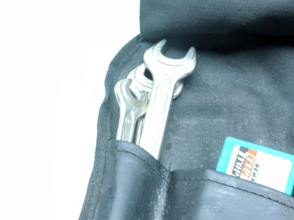 01-05 Kit de herramientas BMW F 650 CS F650CS Foto 2 de 4