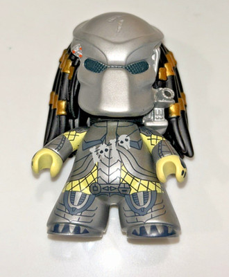 LootCrate Exclusive Alien VS Predator AVP Titans Vinyl Figure  Loose No Box 2015