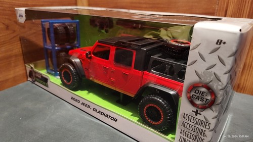 Jeep Gladiator 2020 Jada® Just Trucks® nuevo fundido a presión escala 1:24 con neumáticos adicionales - Imagen 15 de 16