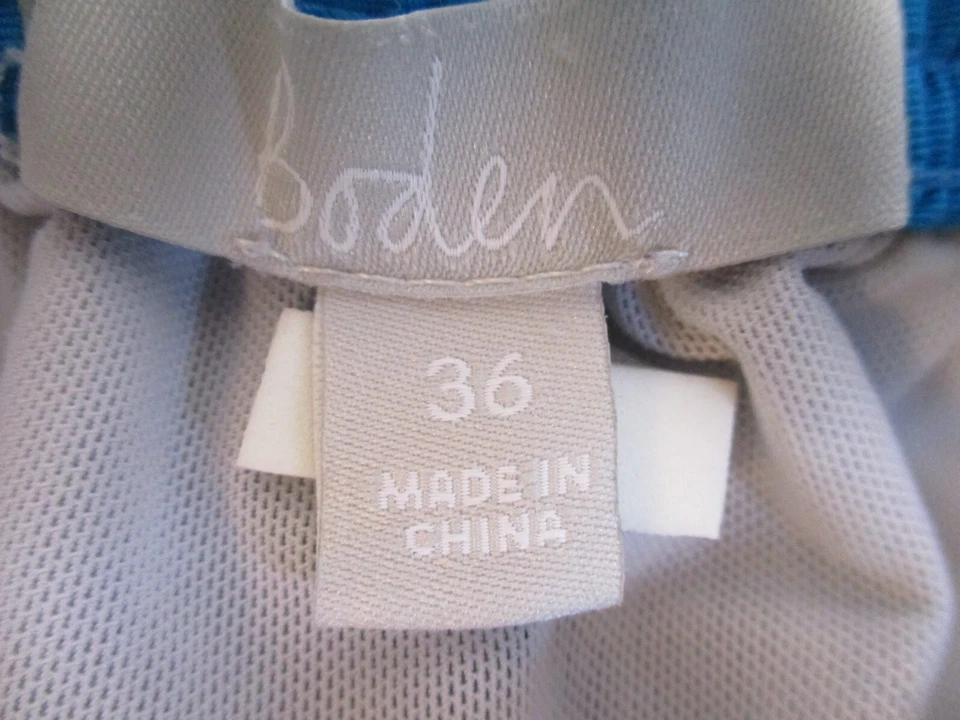 Boden Swim Trunks Boys 36 Blue Surfboards Trucks Drawstring Side Back Pockets - Imagem 4 de 4