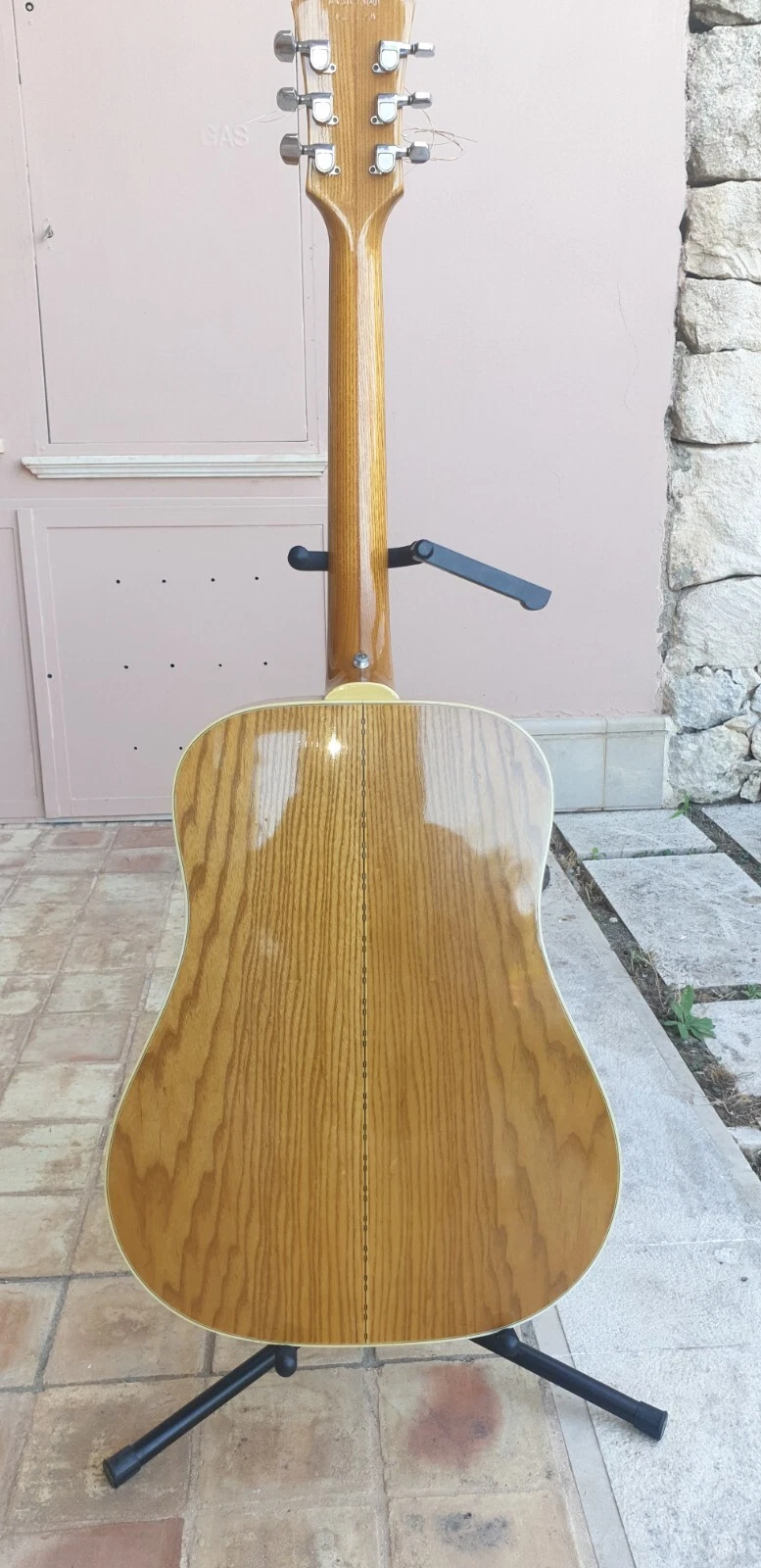 Picture 3 of 6