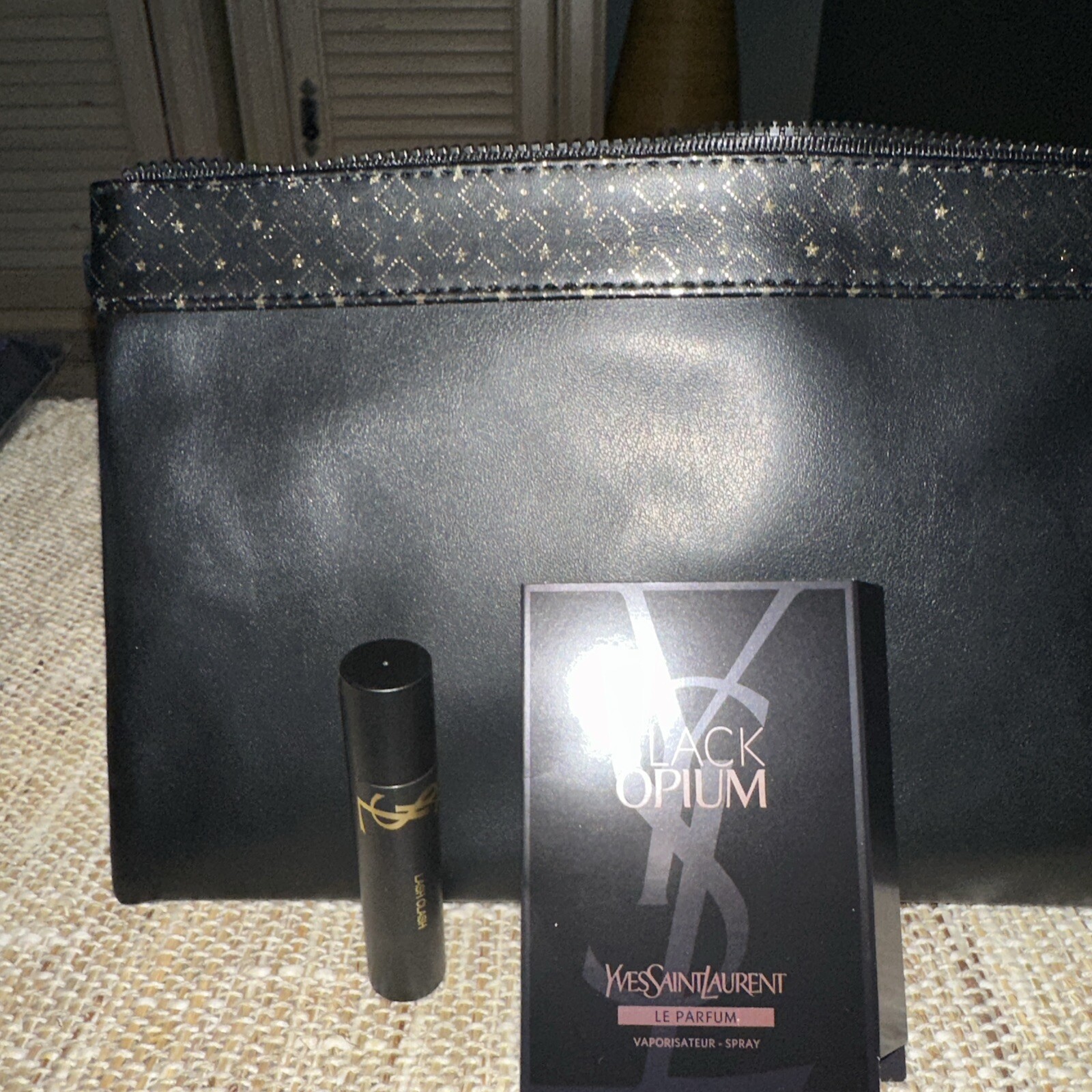 SAINT LAURENT YSL beauty polsino frizione della collezione Beaute campione di oppio ciglia……