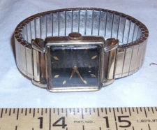 BENRUS GOLD FILLED 17 JEWEL SQUARE ART DECO LUGS WRISTWATCH BLACK FACE 1950s