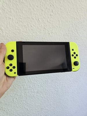 Nintendo Switch Konsole mit Joy-Con (Neon Gelb/Blau) 