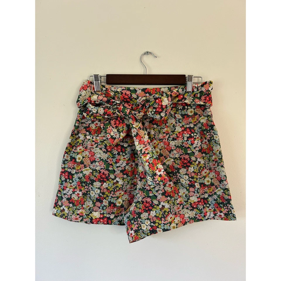 Bermuda feminina J.Crew Liberty tecido tamanho 6 floral forrada com gravata - Imagem 4 de 4