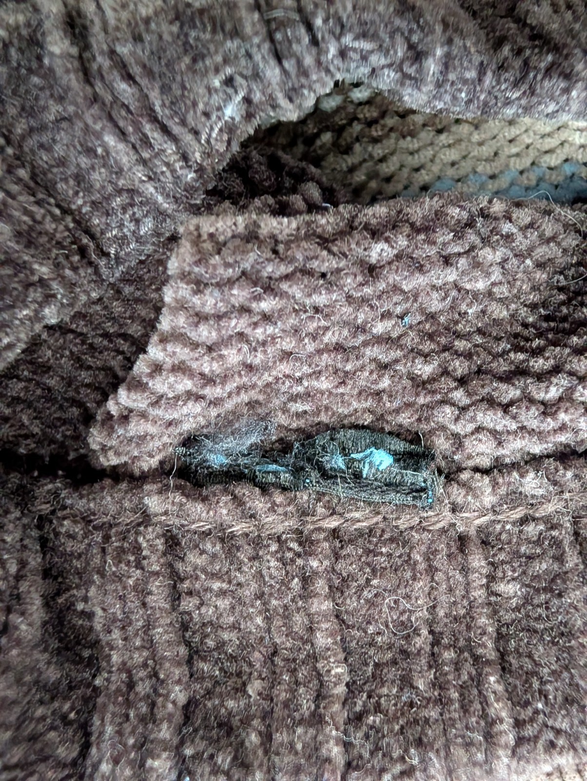 Boy's Sweater Long Sleeves Size 10-12 Unknown Brand Tag Cut off, Brown