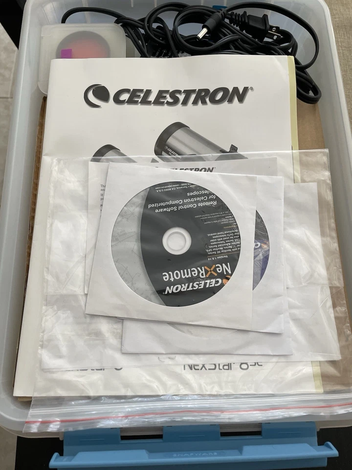 Telescopio computarizado Celestron NexStar 8 SE con enfocador táctil de plumas Foto 4 de 4