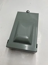 Non-Fuse Metallic Electrical AC Disconnect Box 8 3/4" x 5 1/4" x 2 3/8" Gray