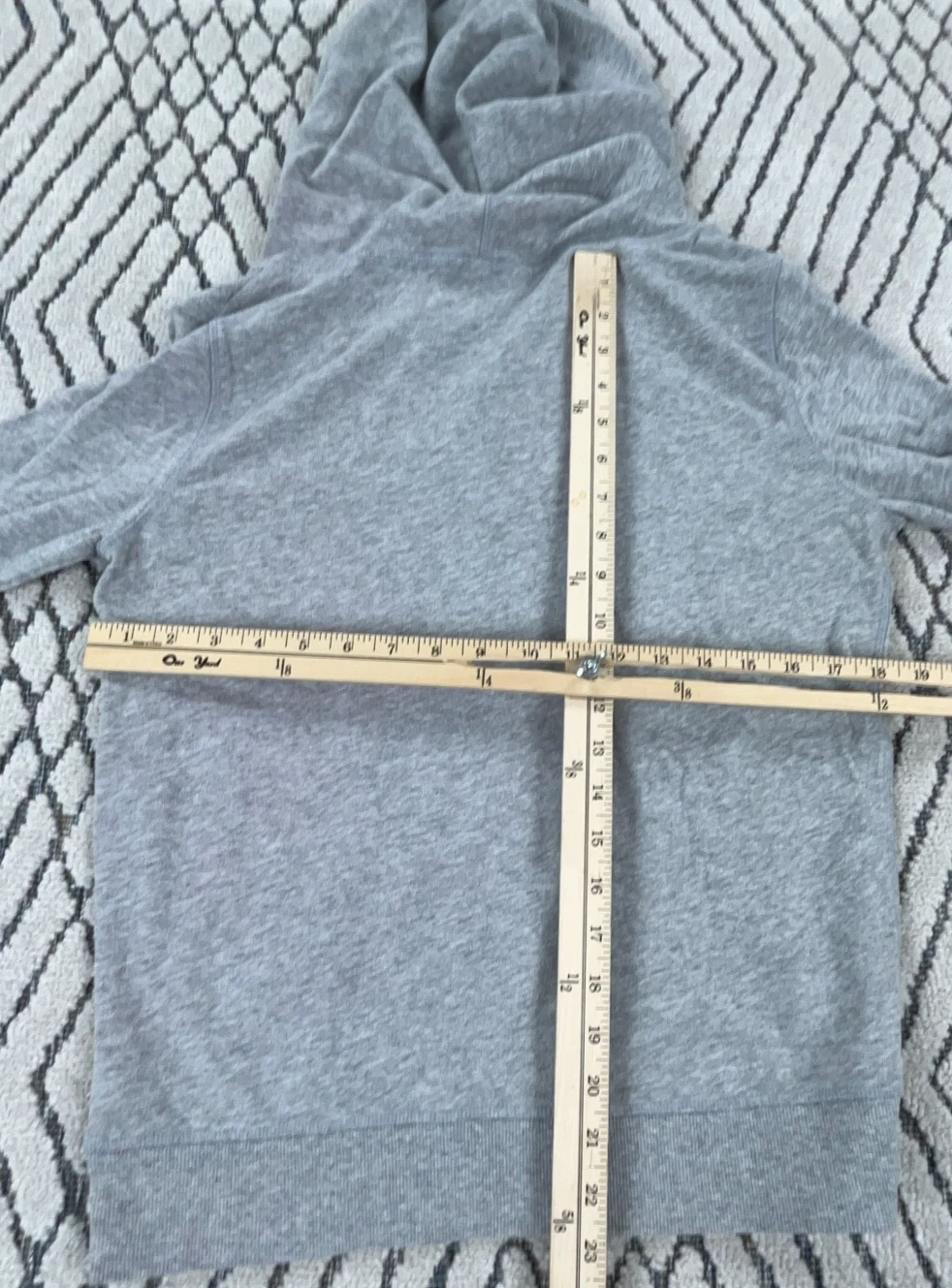 UNDERCOVER Felpa con cappuccio Victoria Secret donna piccola grigia bianca maglione Spell Out Wing*