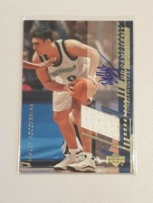 2000-01 UD Game Jersey Wally Szczerbiak Auto Jersey card- Minnesota Timberwolves