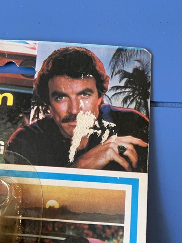 Magnum P.I. 1981 Silbato con cuerda en tarjeta original Tom Selleck - JA-RU / ¡RARO! - Imagen 7 de 14