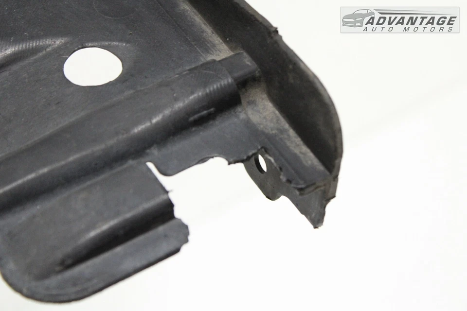 AUDI A5 SPORTBACK 2018-2023 TRASERO DERECHO DEBAJO DE LA CARROCERÍA PROTECTOR CONTRA SALPICADURAS OEM Foto 4 de 4